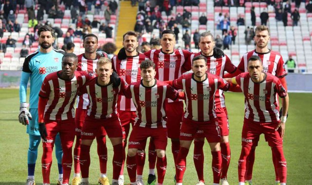Sivasspor'un Adana kafilesi belli oldu
