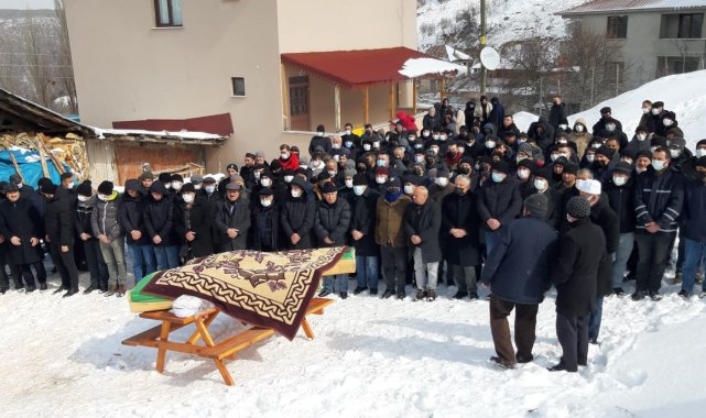 Soba faciasında hayatını kaybeden yaşlı çift toprağa verildi