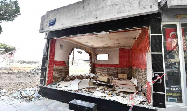 Soyer'den millet bahçesi için yıkımlara tepki: "Yargı süreci devam ediyor"