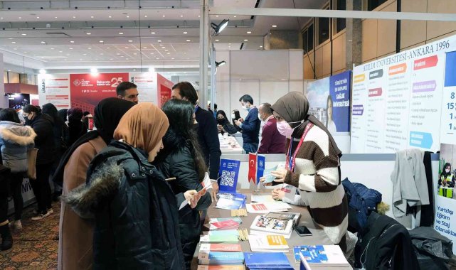 SUBÜ İstanbul'da üniversite adaylarıyla buluştu