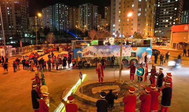 Talas'ta nevruza renkli kutlama