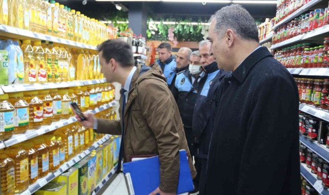 Tatvan&#039;da marketler denetlendi