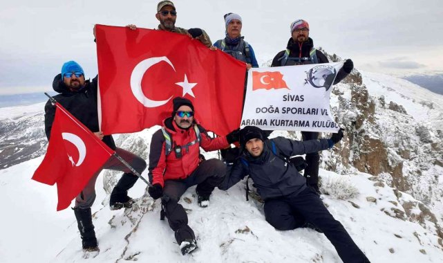 Tecer Dağı'nın zirvesinde "savaşa hayır" dediler