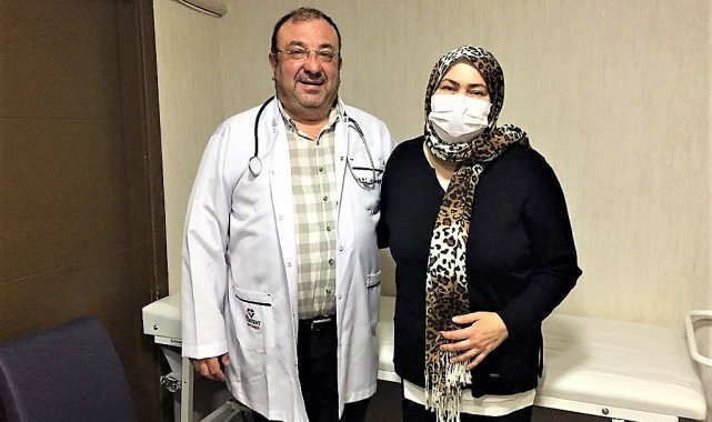 Tekerlekli sandalyeyle geldiği Egekent Hastanesi'nden yürüyerek çıktı