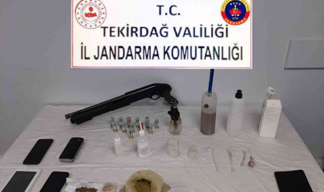 Tekirdağ&#039;da evinde uyuşturucu üretip satan şahıs tutuklandı