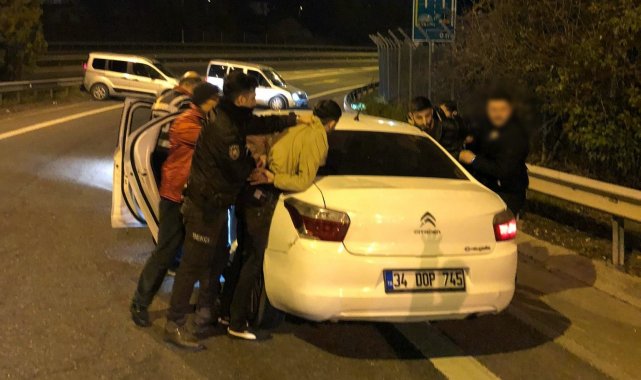 TEM Otoyolunda araçlarında kokainle yakalanan 2 şahıs tutuklandı