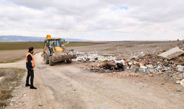 Tepebaşı&#039;nda hafriyat temizliği