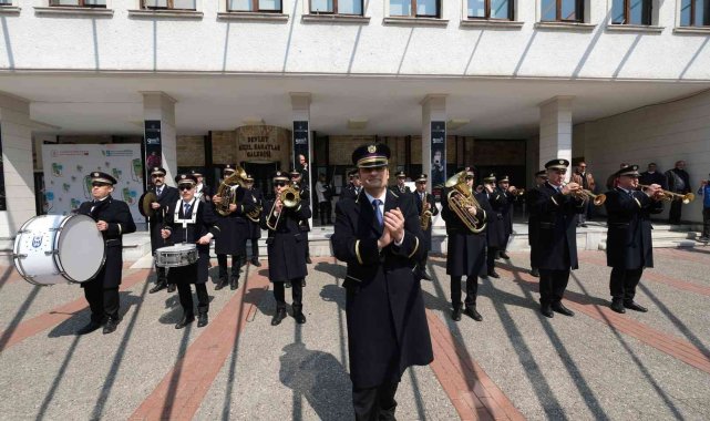 Tiyatro Günü&#039;nde coşkulu kutlama