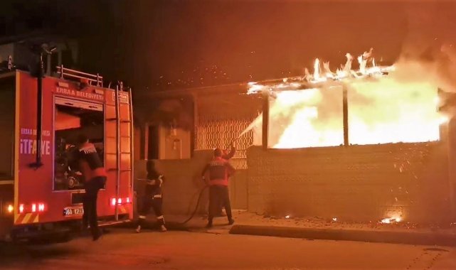 Tokat&#039;ta alevlere teslim olan evden yaşlı adam kurtarıldı