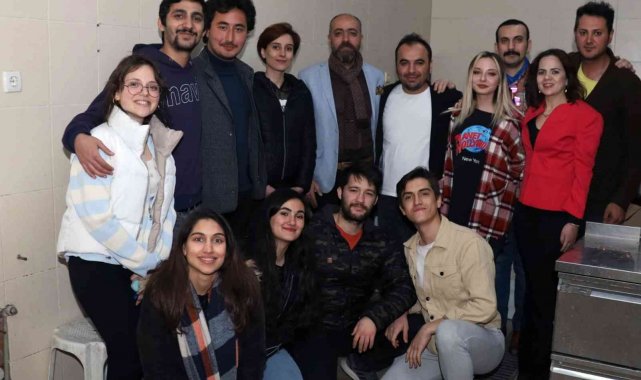 Topbaş&#039;tan Dünya Tiyatro günü açıklaması