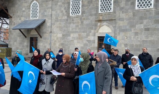 Toplama kamplarından dünya kadınlarına sesleniş; Bizi duyun, ayağa kalkın
