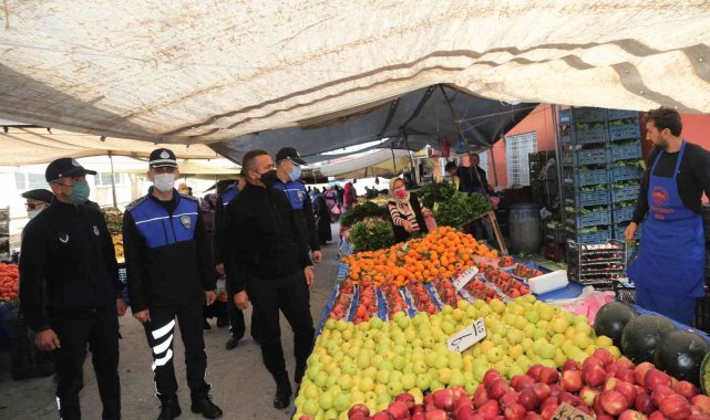 Toroslar zabıtasından semt pazarlarında etiket ve terazi denetimi