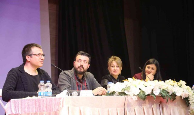 Toroslar&#039;da &#039;Toplumda kadının yeri&#039; paneli