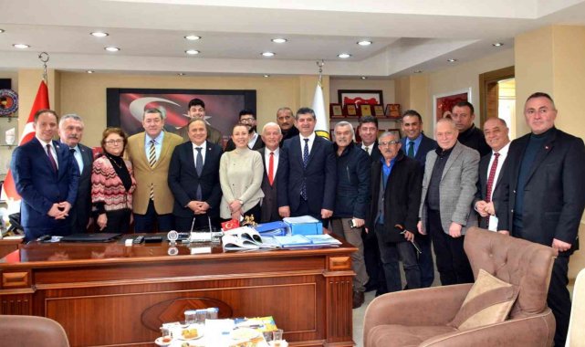 Torun; "Hizmetlerinizden dolayi sizlere teşekkür ediyorum."