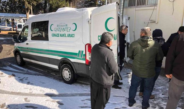 Trafik kazasında ağır yaralanan yaşlı adam hayatını kaybetti
