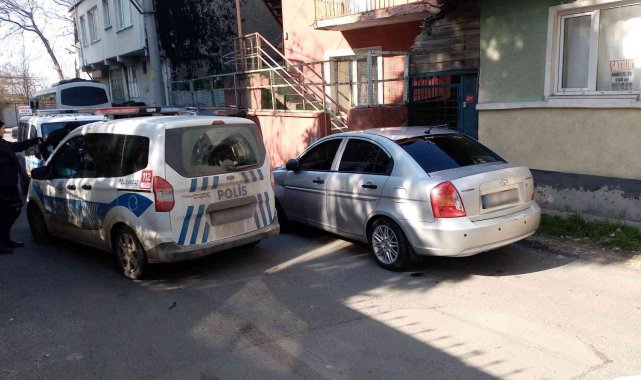 Trafik kurallarını hiçe sayan sürücü kovalamaca sonrası yakalandı