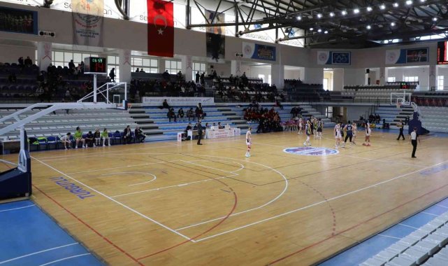 Turgutlu Belediyesi-Antalya Güneşi maçı 15 Mart'a ertelendi