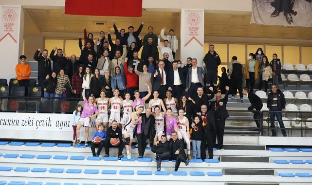 Turgutlu Belediyespor Kadın Basketbol Takımı play off biletini aldı