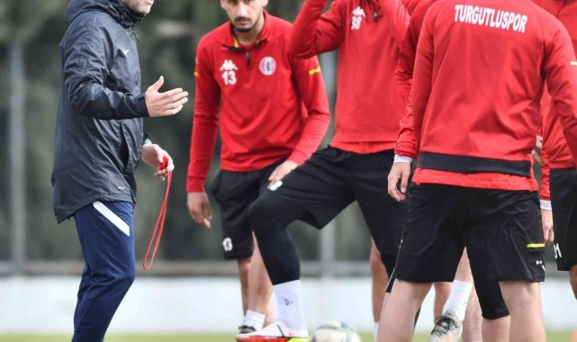 Turgutluspor'da Teknik Direktör Gülay: "Her maç bizim için final"