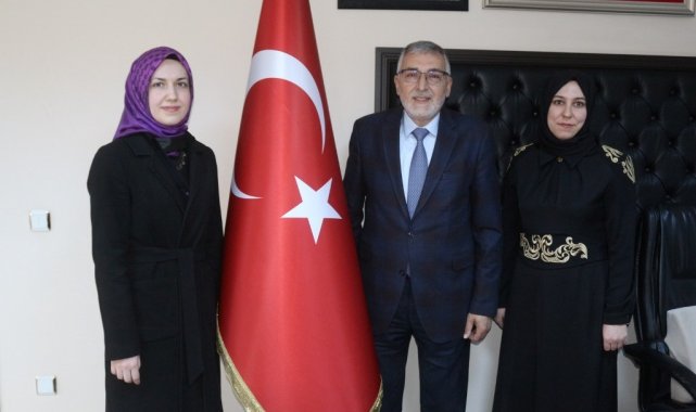 Türk Dünyası Vakfı Düşünce Okulu eğitmenlerinden Başkan Bozkurt'a ziyaret