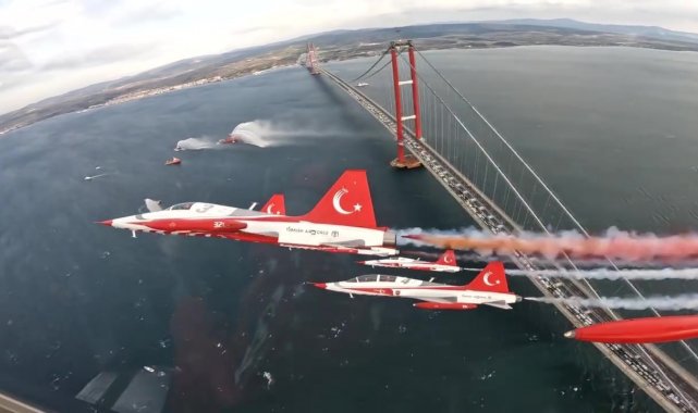 Türk Yıldızları'nın 1915 Çanakkale Köprüsü'nün üzerinde yaptıkları nefes kesen gösterisi kokpit kamerası ile kayda alındı