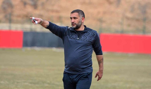 Ümit Karan geleceğin Uşakspor'unu oluşturmaya başladı