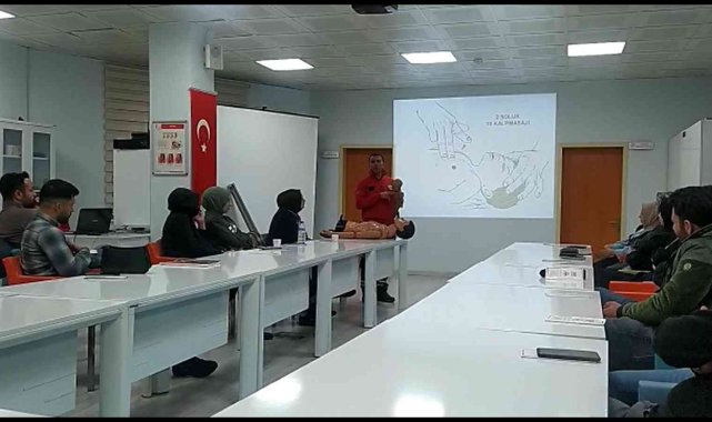 UMKE'den AFAD gönüllülerine ilk yardım eğitimi