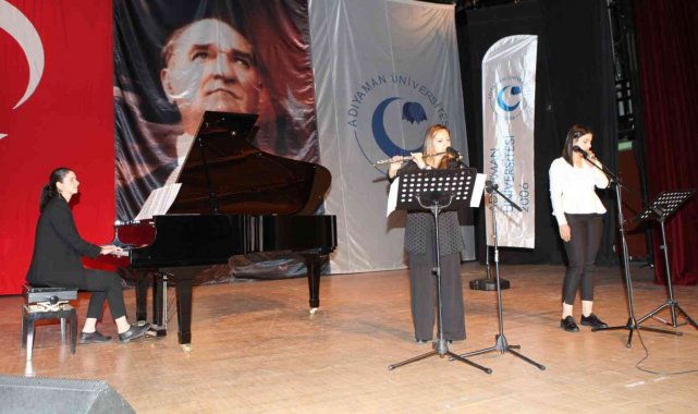 Üniversitede İstiklal Marşı'nın kabulü programı düzenlendi