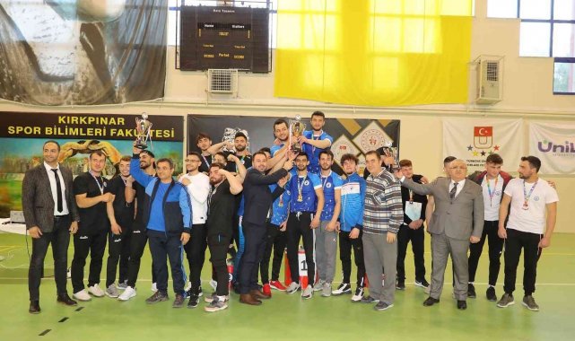 Üniversiteler arası bilek güreşi şampiyonası sona erdi