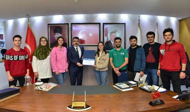 Üreten gençlere &#039;Yıldırım&#039; destek