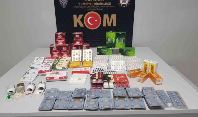 Uşak'ta yüzlerce kaçak cinsel ürün ele geçirildi