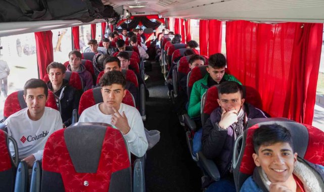 Uyanış Gençlik Çanakkale Zaferi Anma Töreni&#039;ne katılacak