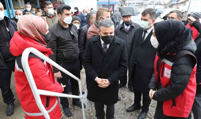 Vali Atay, hizmet aracını inceledi