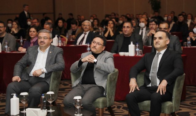 Vali Çiçek: "Birlik ve beraberlik Afyonkarahisar'ı başka bir yere taşıyor"