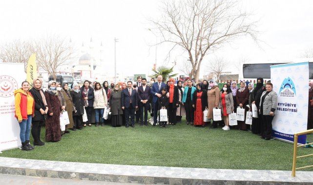 Vali Erin ve Eşi Gülhan Erin kadınlarla bir araya geldi