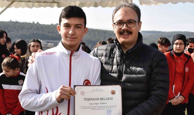 Vali Kızılkaya başarılı sporcularla kahvaltıda bir araya geldi