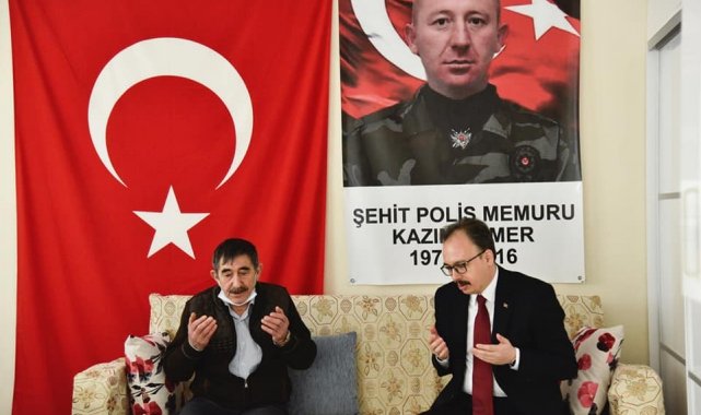 Vali Kızılkaya&#039;dan şehit babası Esmer&#039;e ziyaret
