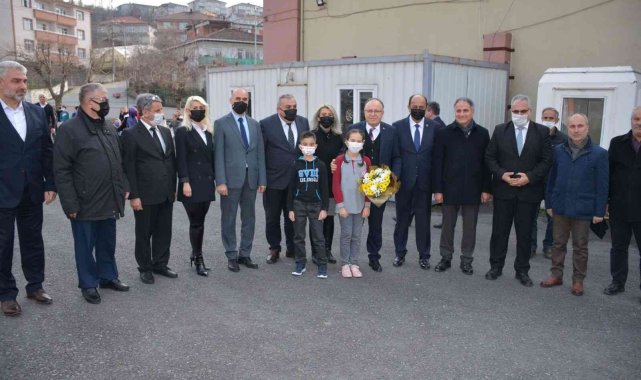 Vali Tutulmaz Gülüç&#039;e yeni okul için incelemelerde bulundu