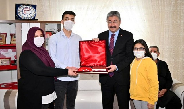 Vali Yılmaz: "Kapımız, gönlümüz şehitlerimizin ailelerine her daim açık"