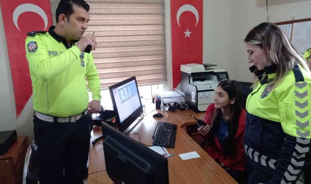Van polisinden öğrencilere temel trafik eğitimi