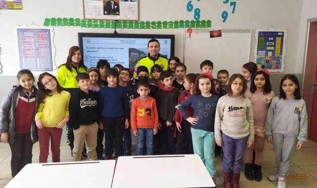 Van polisinden öğrencilere trafik eğitimi