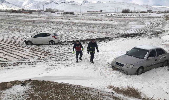 Van&#039;da trafik kazası: 2 yaralı