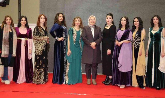 Van'da yöresel kıyafetler defilesi hayran bıraktı