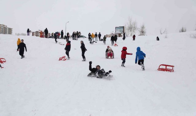 Vatandaşlar karın keyfini 'Beleştepede' çıkardı
