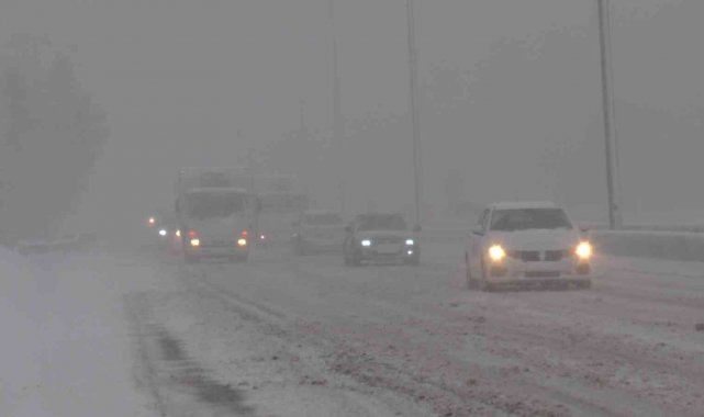 Vatandaştan kar tepkisi: &quot;Ekrem İmamoğlu sınıfta kaldı&quot;