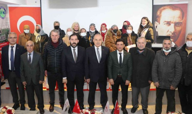 Yalova&#039;da çiftçilere fasulye tohumu dağıtıldı