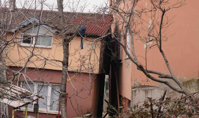 Yalova'da deprem olmadan evler yıkılıyor