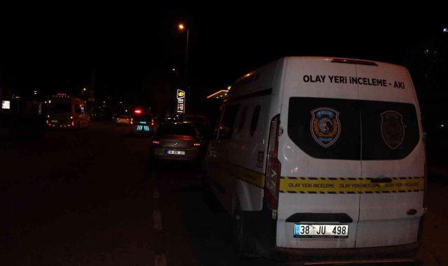 Yan bakma kavgasında kan aktı: 1 yaralı