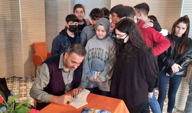 Yazar Hakan Pütün&#039;den &quot;Canınız Cennete&quot; şiir ve türkü programı