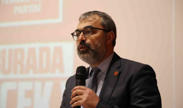 Yeniden Refah Partili Emanetoğlu: "CHP'nin bu ülkede iki yakası bir araya gelmeyecektir"